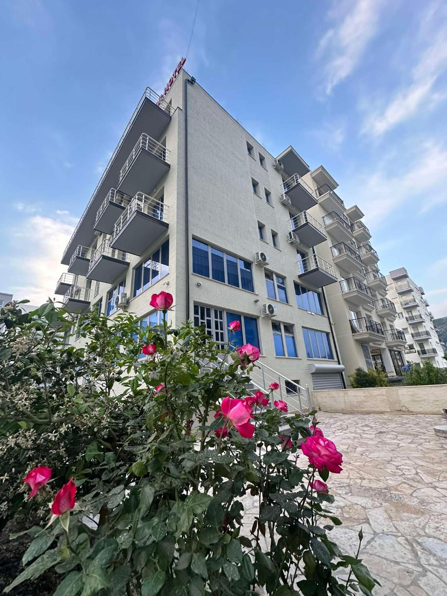 Deor Hotel Shëngjin Zewnętrze zdjęcie
