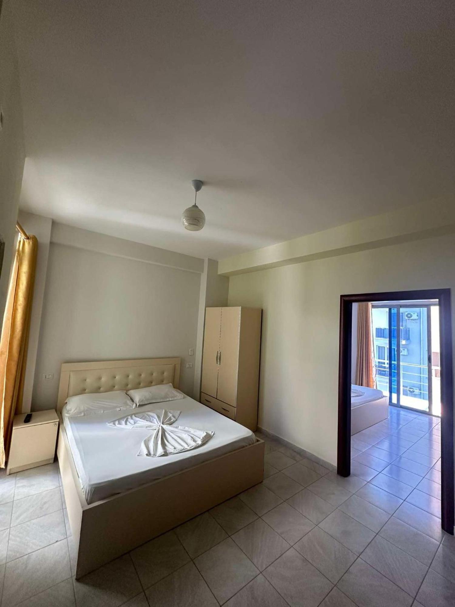 Deor Hotel Shëngjin Zewnętrze zdjęcie