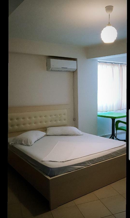 Deor Hotel Shëngjin Zewnętrze zdjęcie